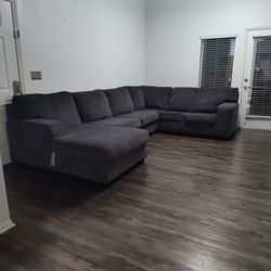 L Shape Couches 
