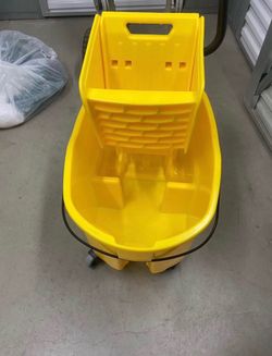 Mop buckets
