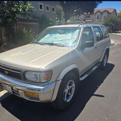 1998 Nissan Pathfinder