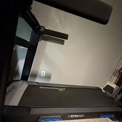 Nautilius T-616  Comercial Treadmill 