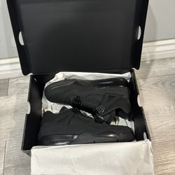Jordan 4 Black Cat