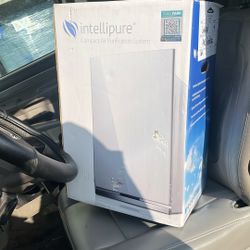 AIR PURIFIER