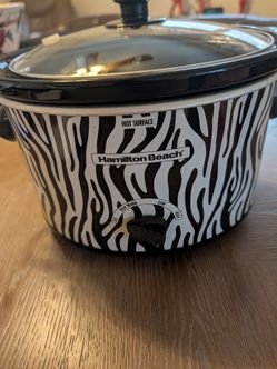 Slow cooker