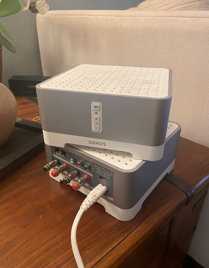 $250 OBO 2 Amplifiers Sonos Wireless amplifiers