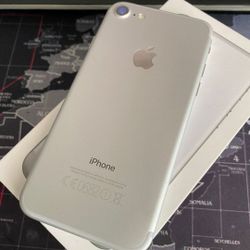 iPhone 7 Unlocked / desbloqueado 😎