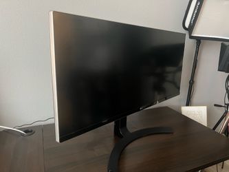 LG 34UM88-P 34” Ultrawide QHD IPS Monitor — USB-C, HDMI, DisplayPort — $200 Local Pickup Only