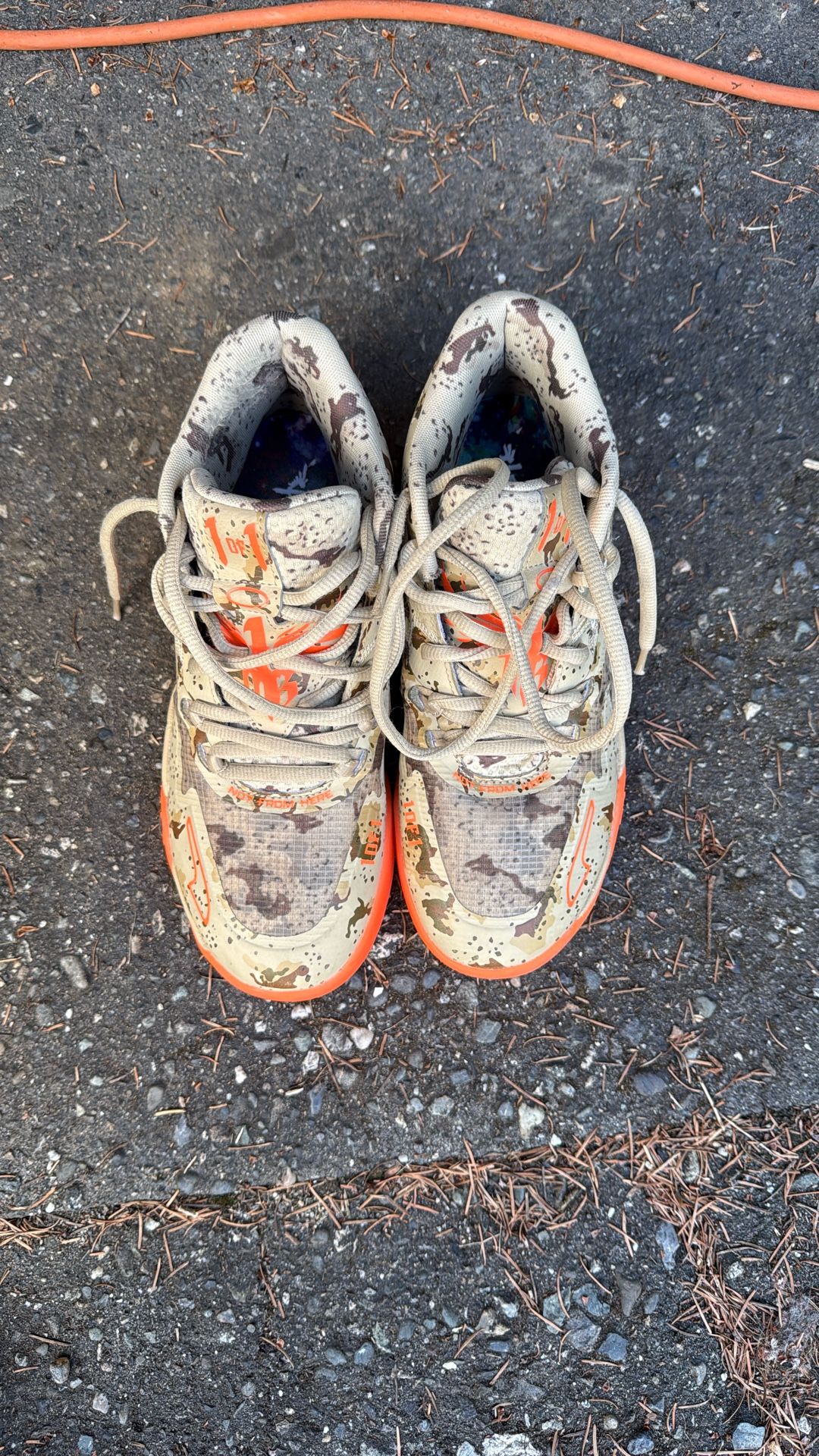 Basketball Shoes, Size 8 Men’s