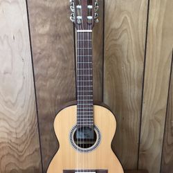 1/4 Size Classical Guitar