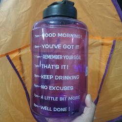 Alarm 64 Oz Women's Water Container Motivation