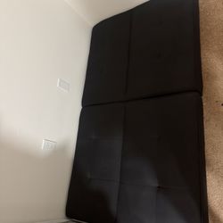 Futon- Black 