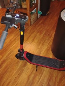 Niu scooter