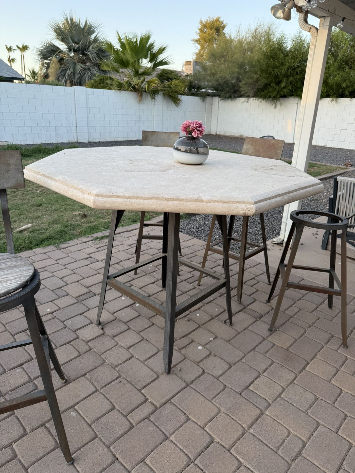 Free Table
