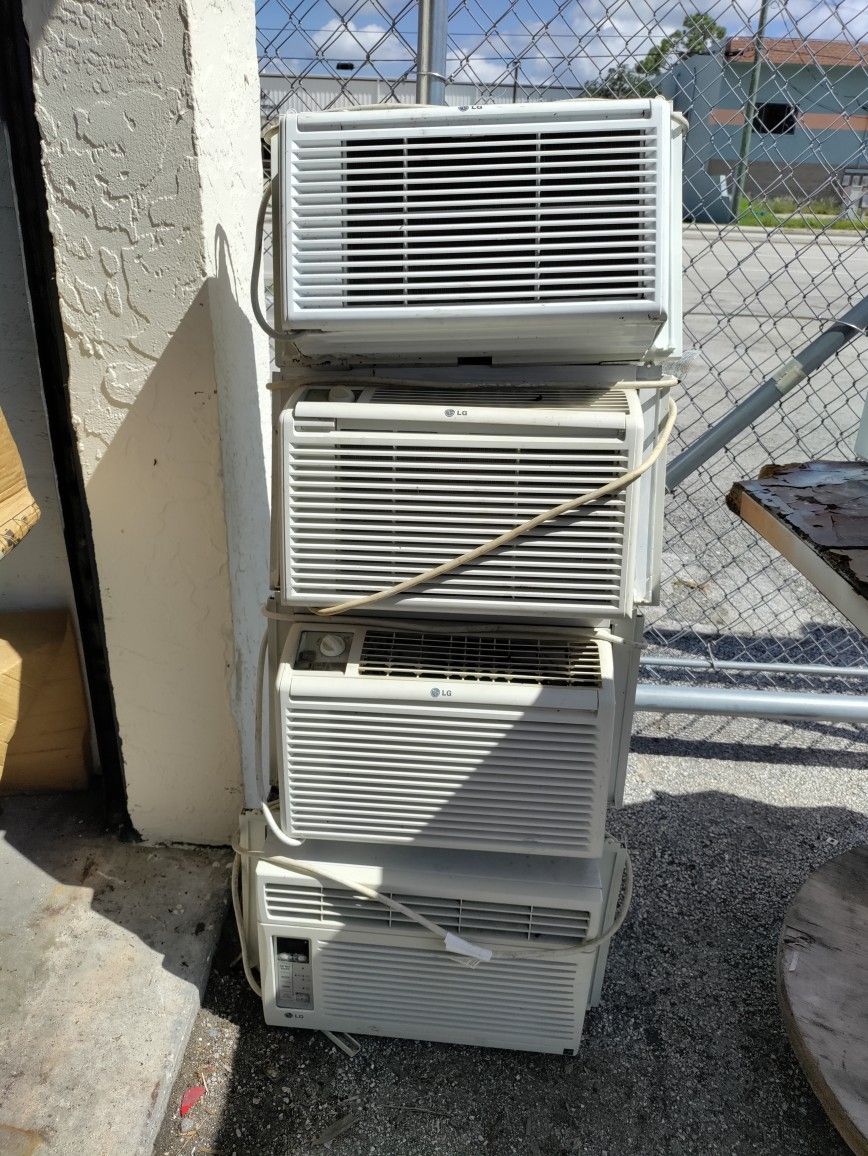 Window AC Units Galore Landlord Tennants Specials With Warranty Call Today
