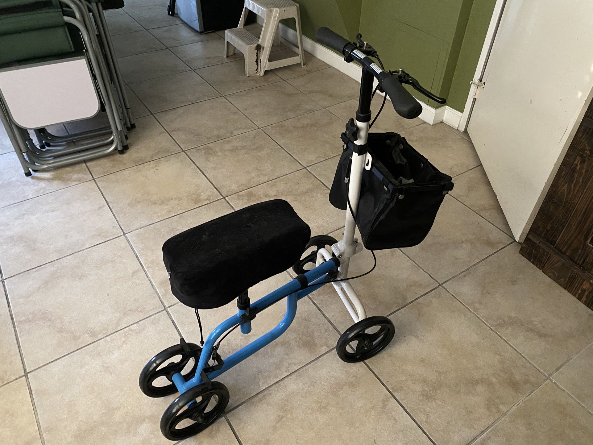 Knee Scooter