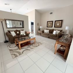 Living Room Furniture and Decorations