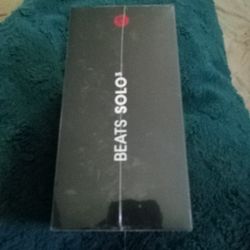 BEATS SOLO 3. Head Phones