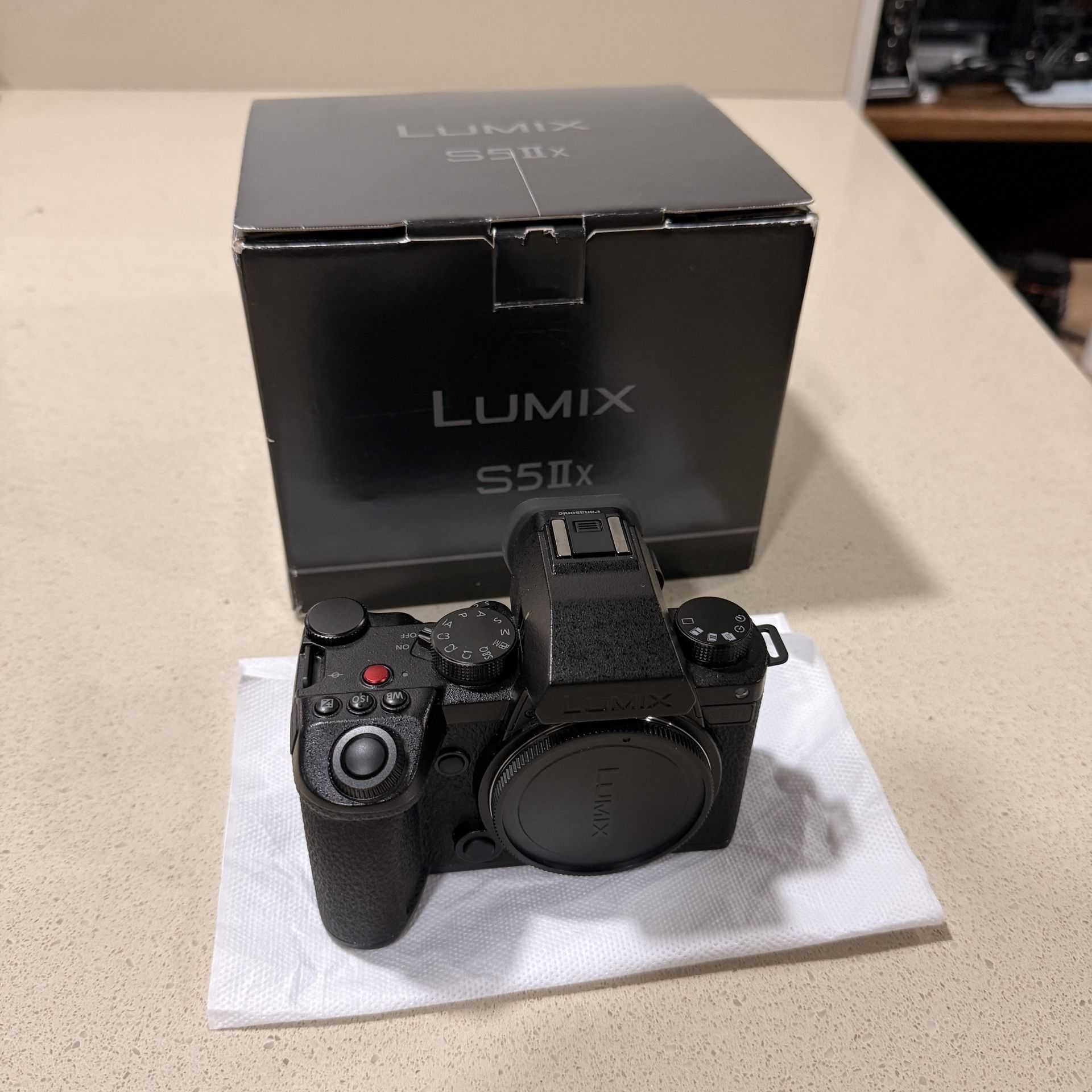 Panasonic LUMIX S5IIX