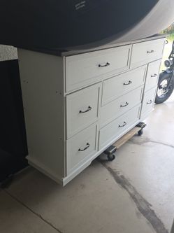 Dresser.