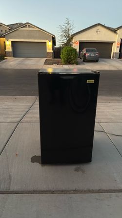 Mini fridge