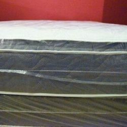 Queen Bed Pillow Top