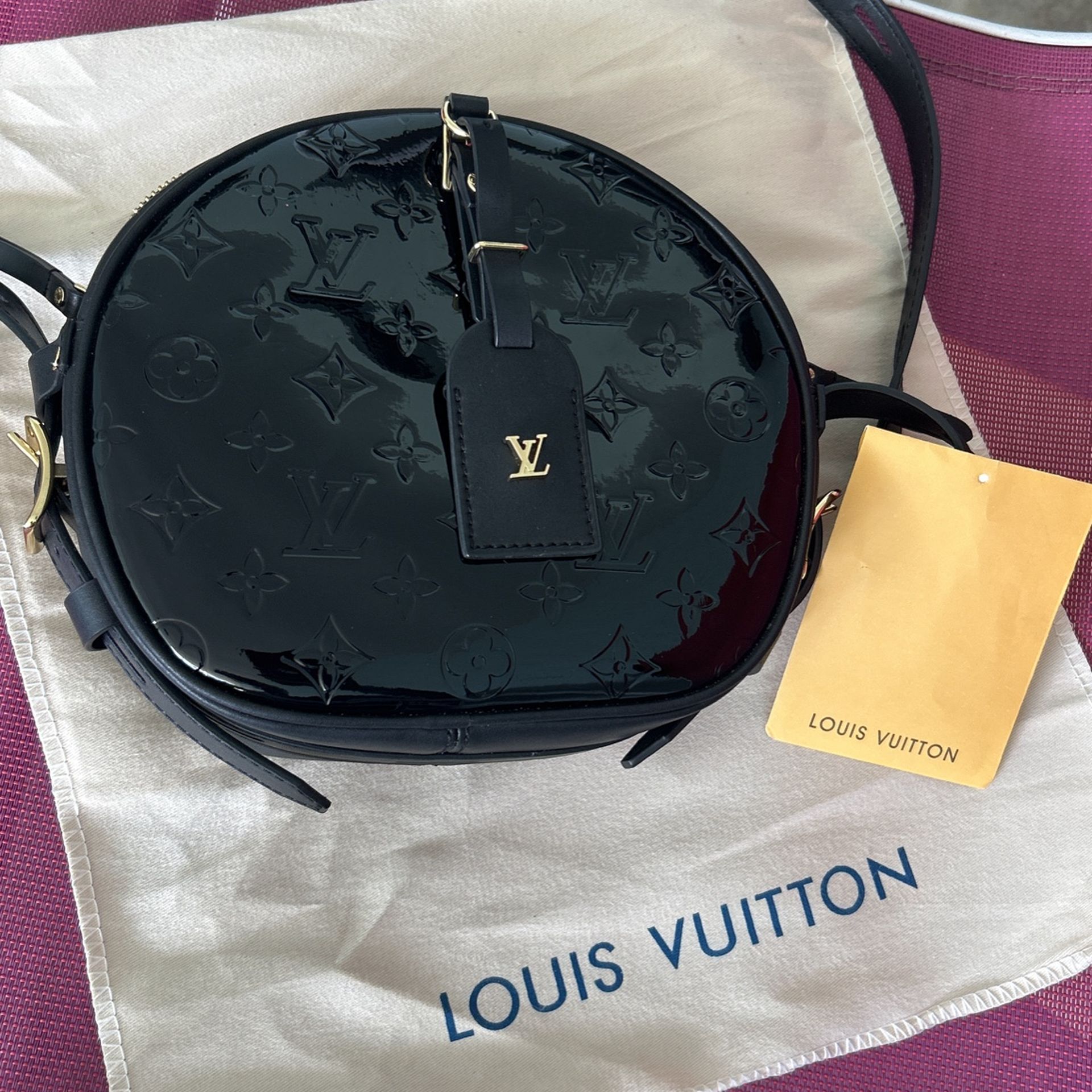 LV Boite Chapeau Circle Bag