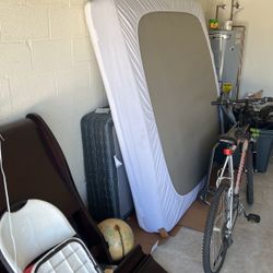 King size mattress And Box Springs