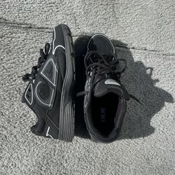 Dior B30