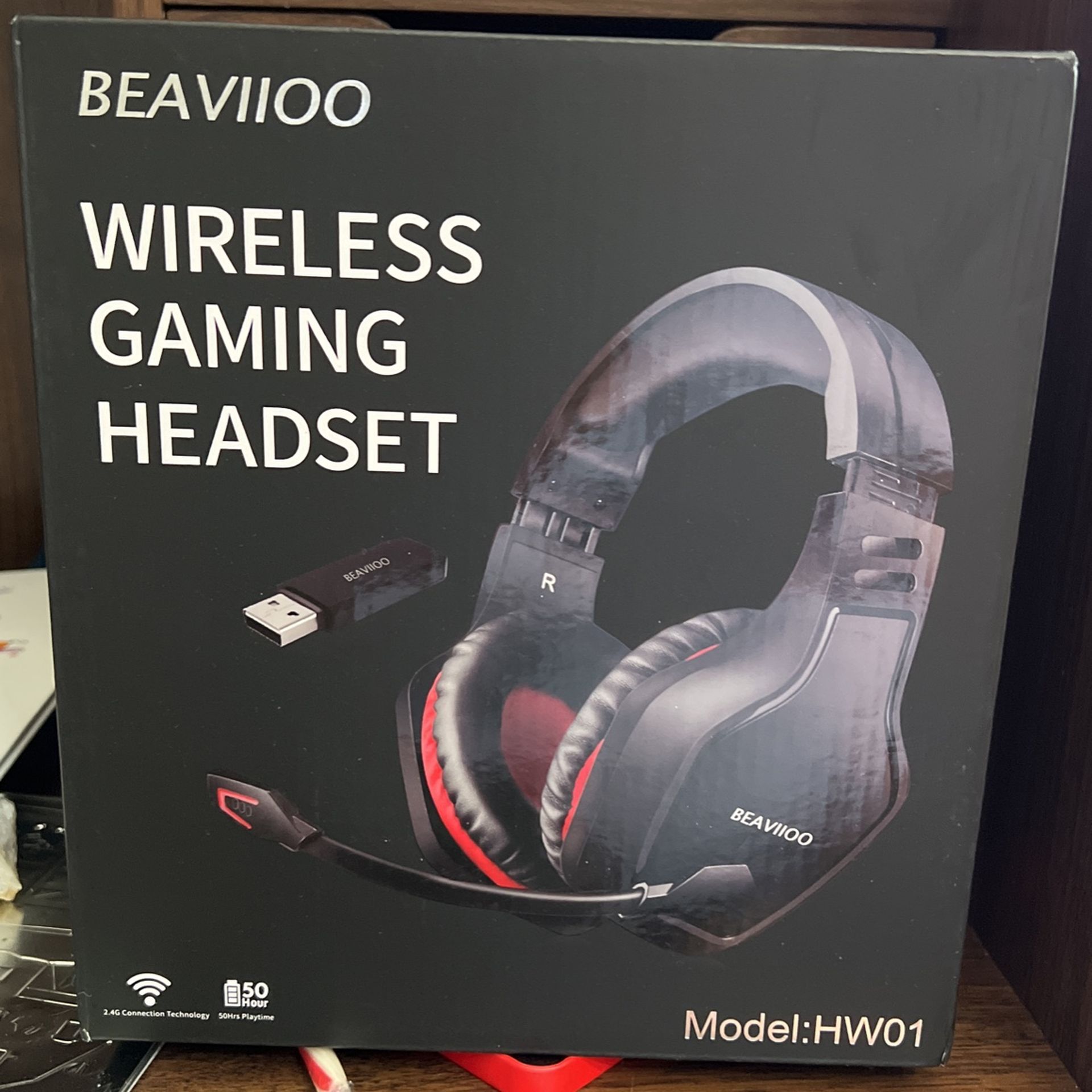 Wireless gaming headset