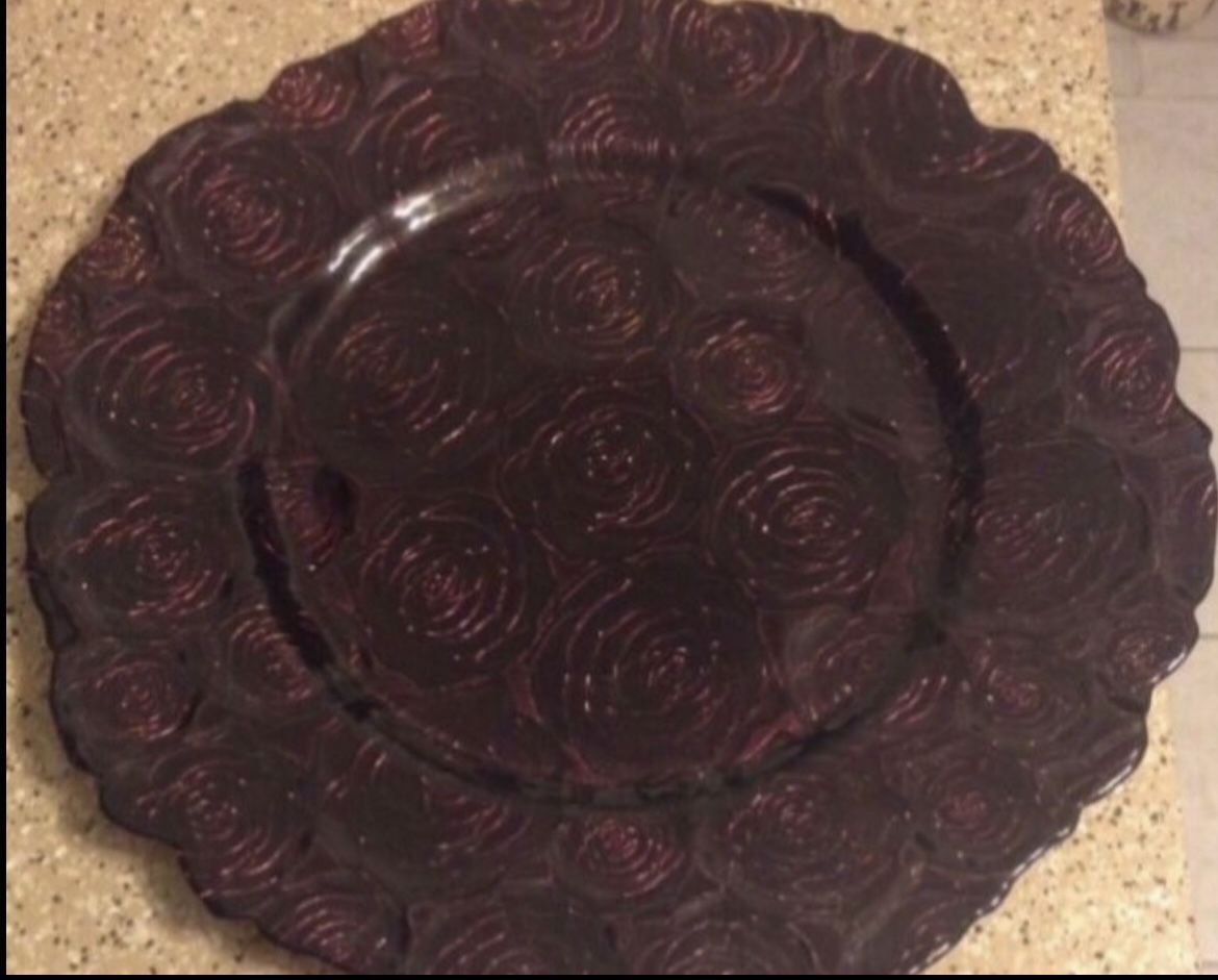Purple Rise Imprinted Deco Plate With Gold Imprinted Roses On Bottom