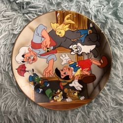 Disney Collectible Porcelain Plate Pinocchio 1940