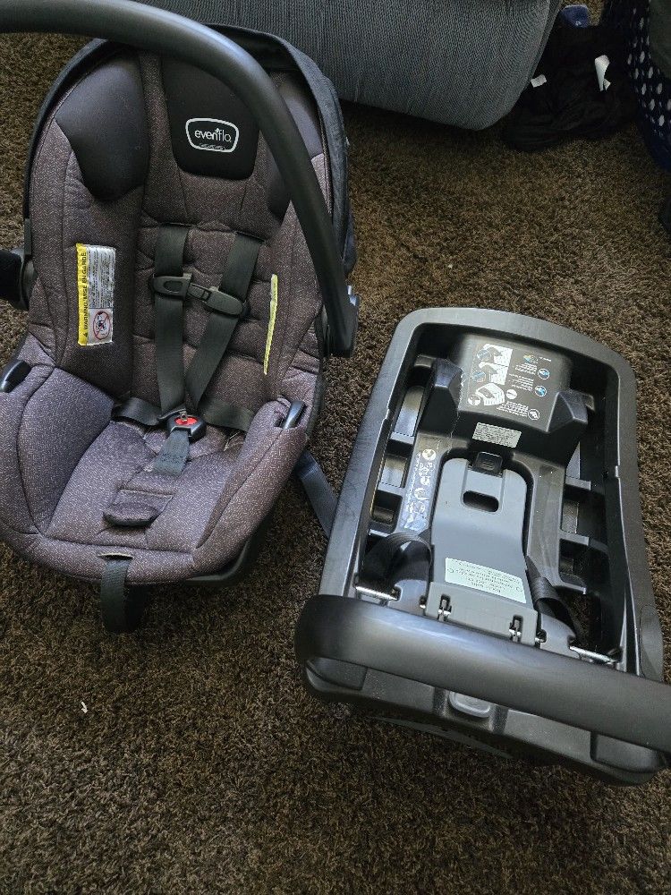 Evenflo INFANT Carseat AND Base
