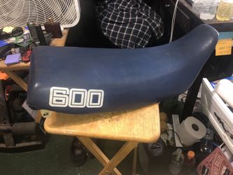 1987 Kawasaki KLR 600 Seat