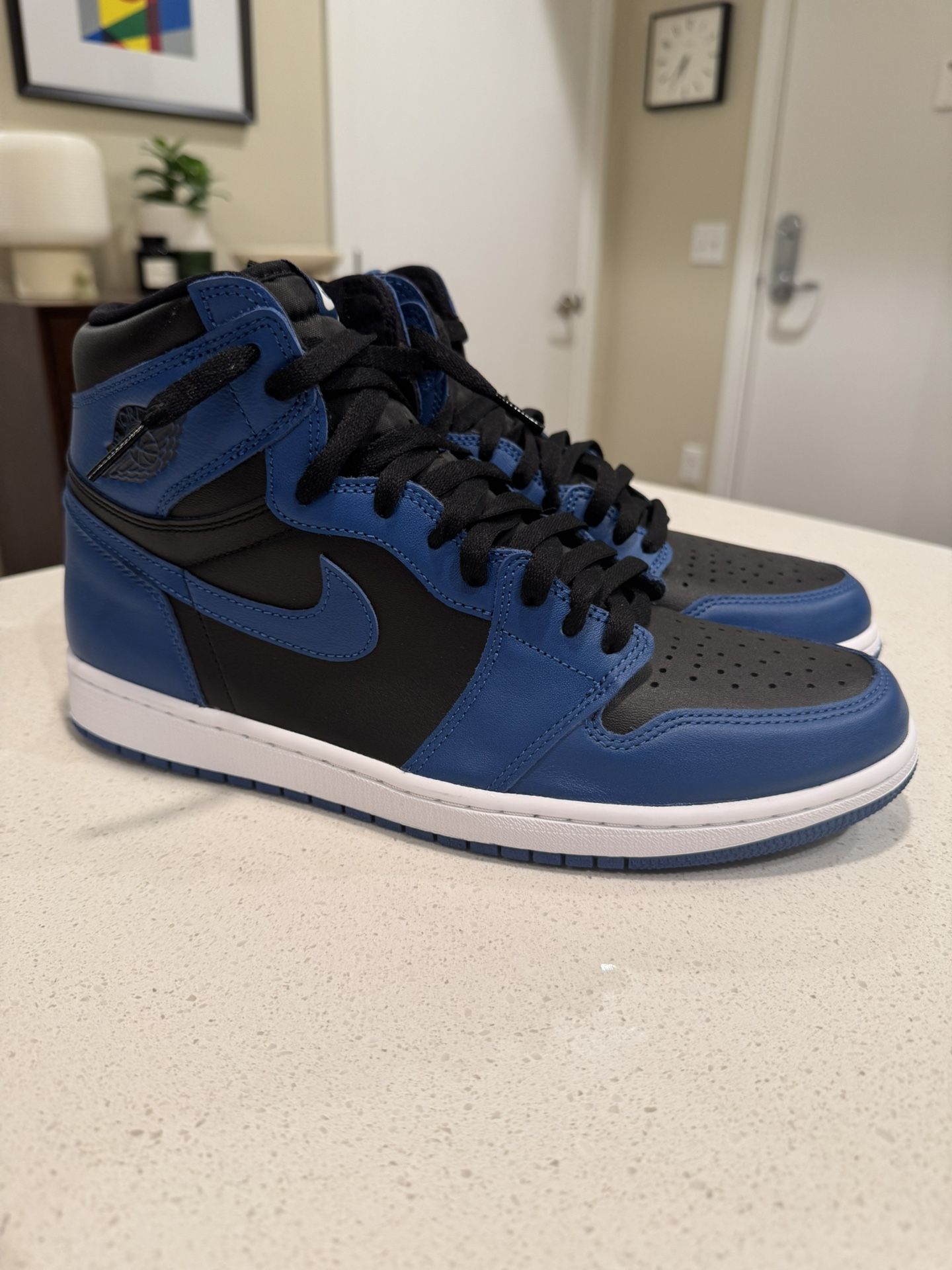 Jordan 1 Retro High OG Dark Marina Blue - 11.5 Mens
