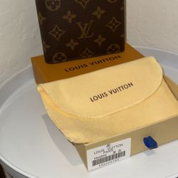 Louis Vuitton Monogram “Multiple” Wallet 
