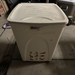 Dog/Cat/Pet Food Storage Bin