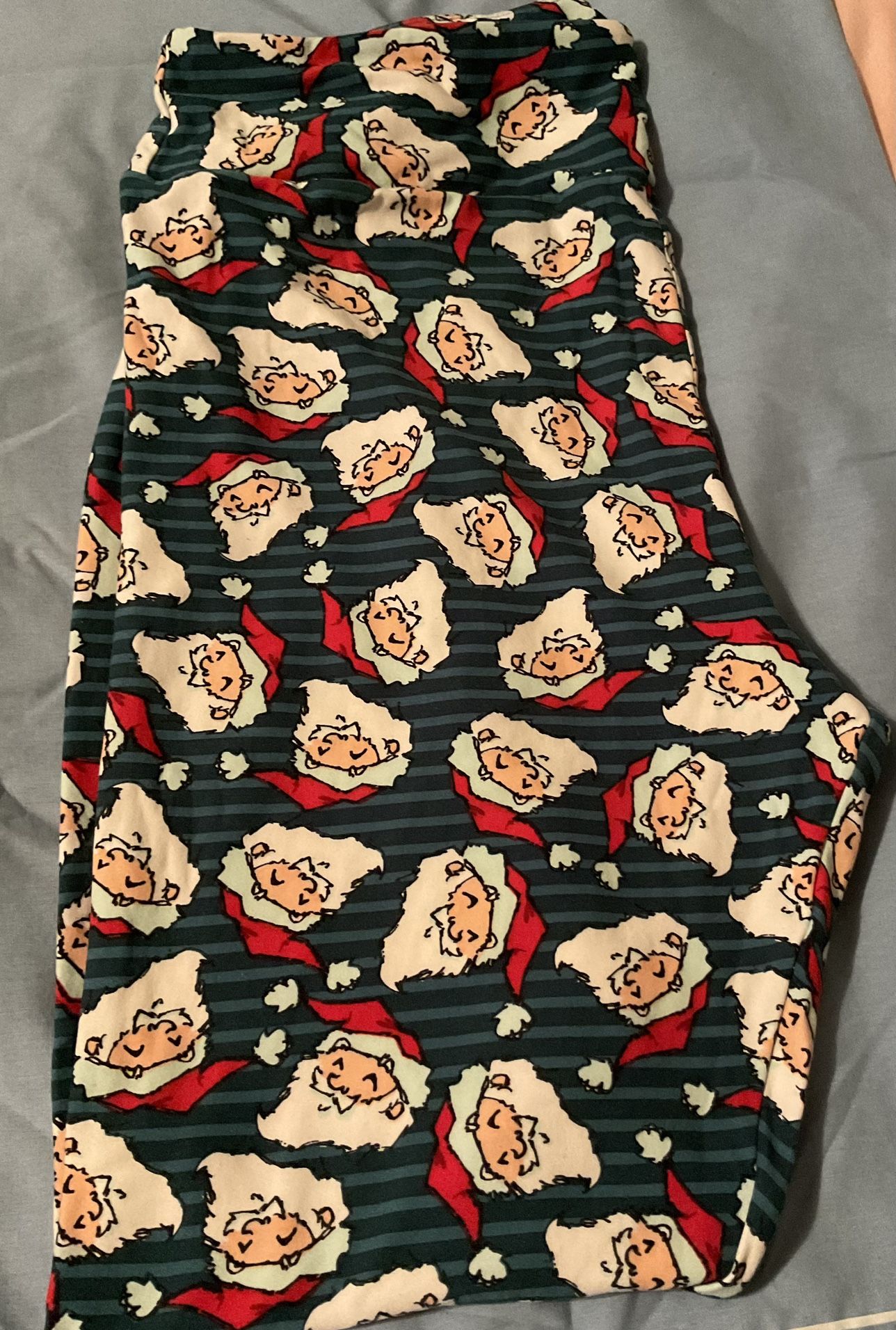 Lularoe Christmas Tights-size Tall & Curvy