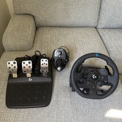 Ps5 steering wheel , pedals and manual shift
