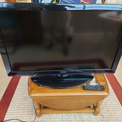 40 Inch Toshiba TV
