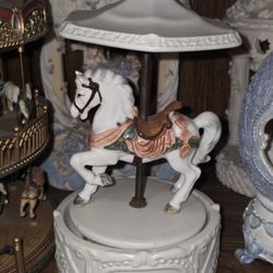  carousel horse music box 