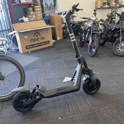 Okai Panther ES800 Off Road E-Scooter 3000W/52V