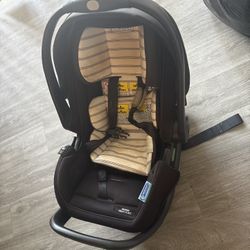 Newborn Car seat 