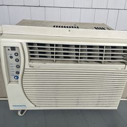 6000 BTU Air Conditioner 