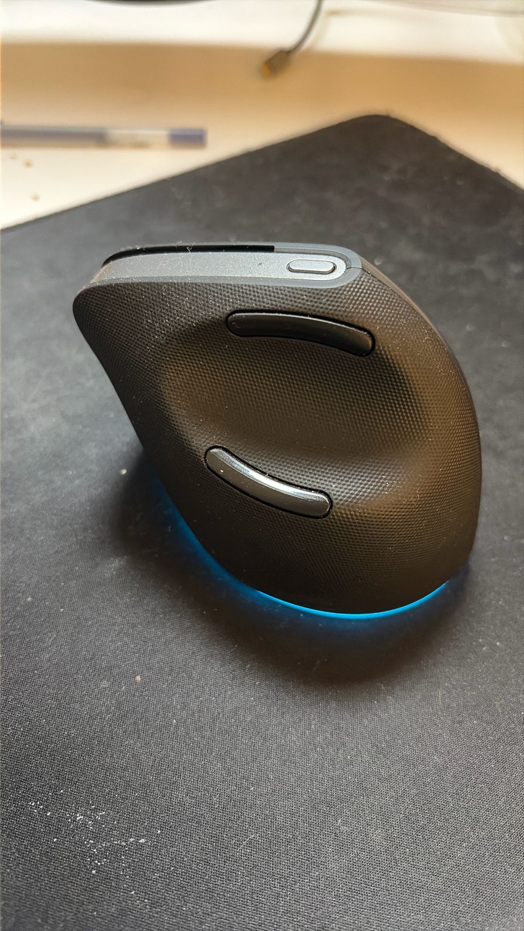 Razor Pro Click V2 Vertical Wireless Gaming Mouse