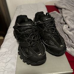 balenciaga tracks