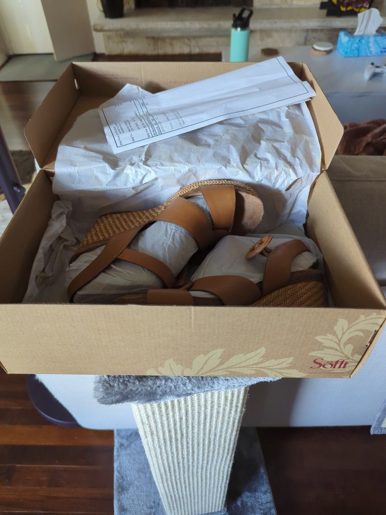 Sofft Wedges 7.5 Brand New