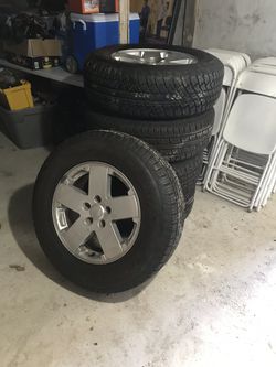 Jeep Wrangler wheels great condition.....