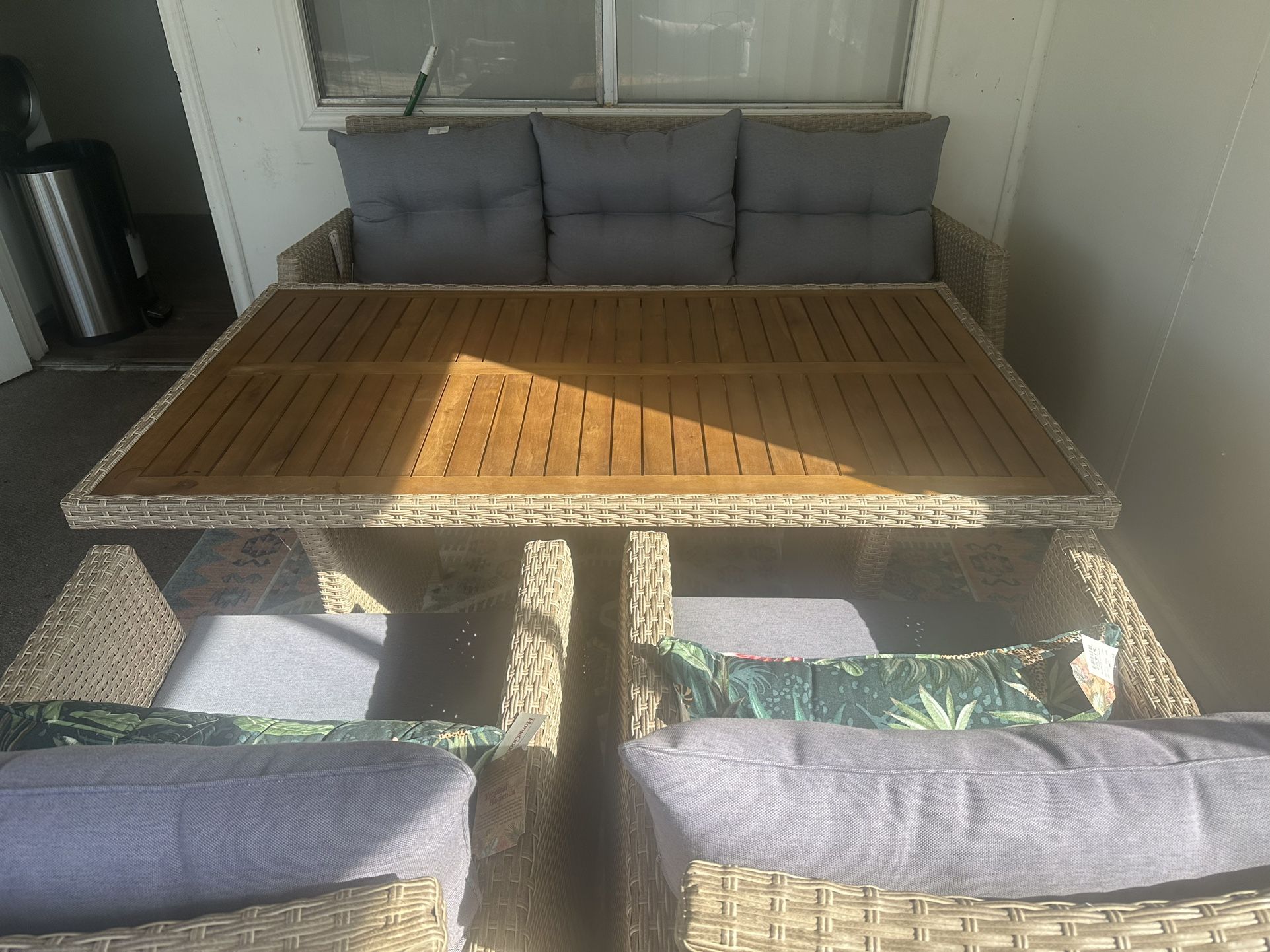 Outdoor Patio Furniture 