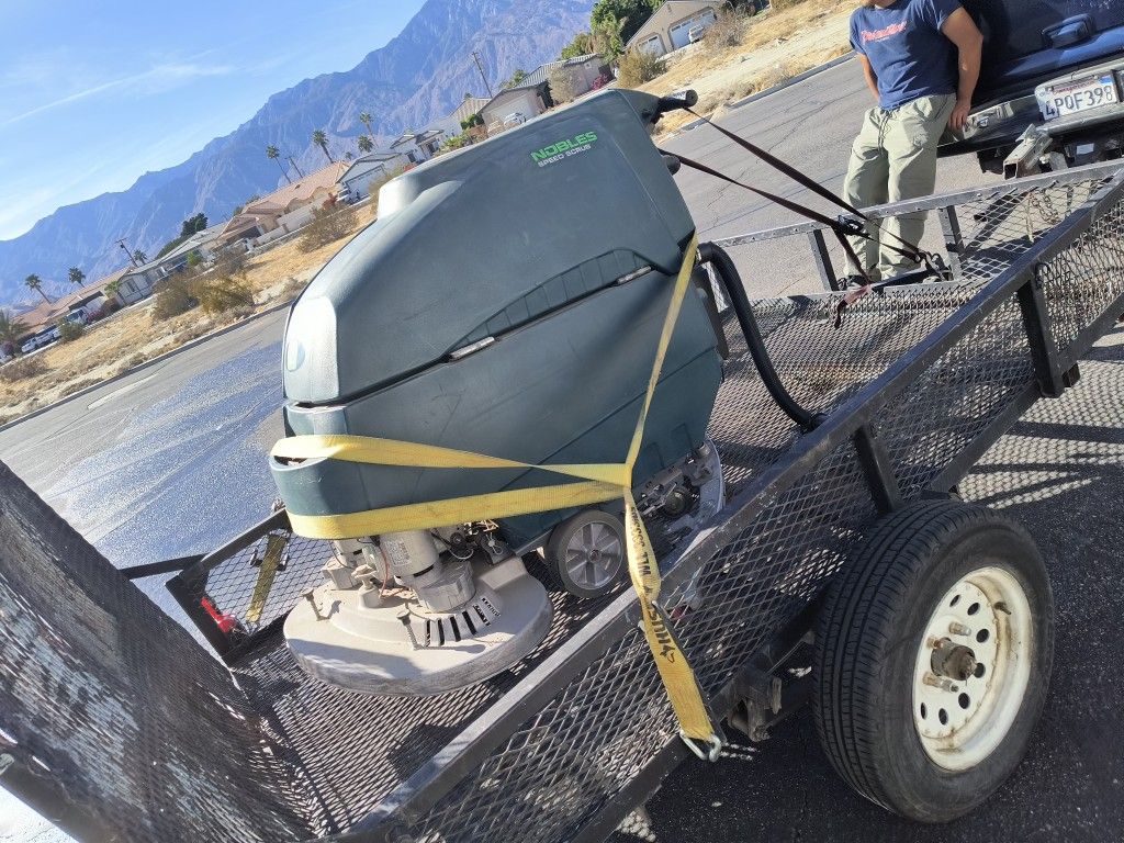 Commercial Floor Scrubber