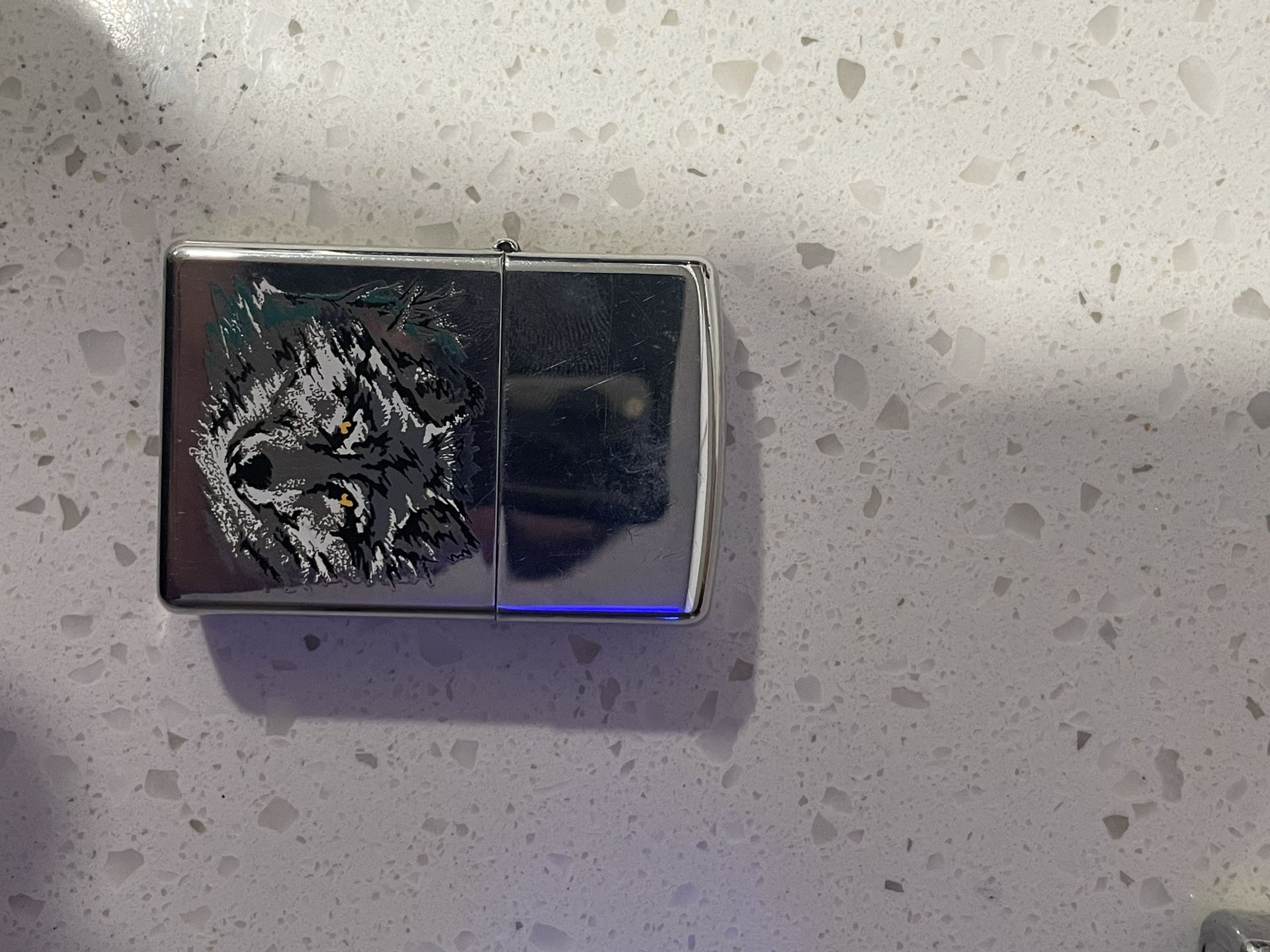 Wolf Zippo 