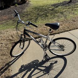 Bike: Men’s 26” Bike Specialized Expedition 21-Speed Men’s Bike – Great Condition Helmet Included